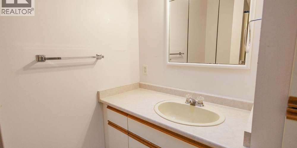 A 5115 MEDEEK AVENUE Terrace Photo 19 A 5115 MEDEEK AVENUE Terrace Photo 19